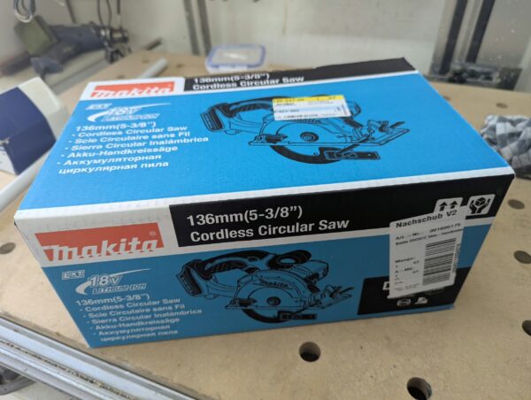 Makita Akku-Handkreissäge mit 2x 5.0 AH Akkus